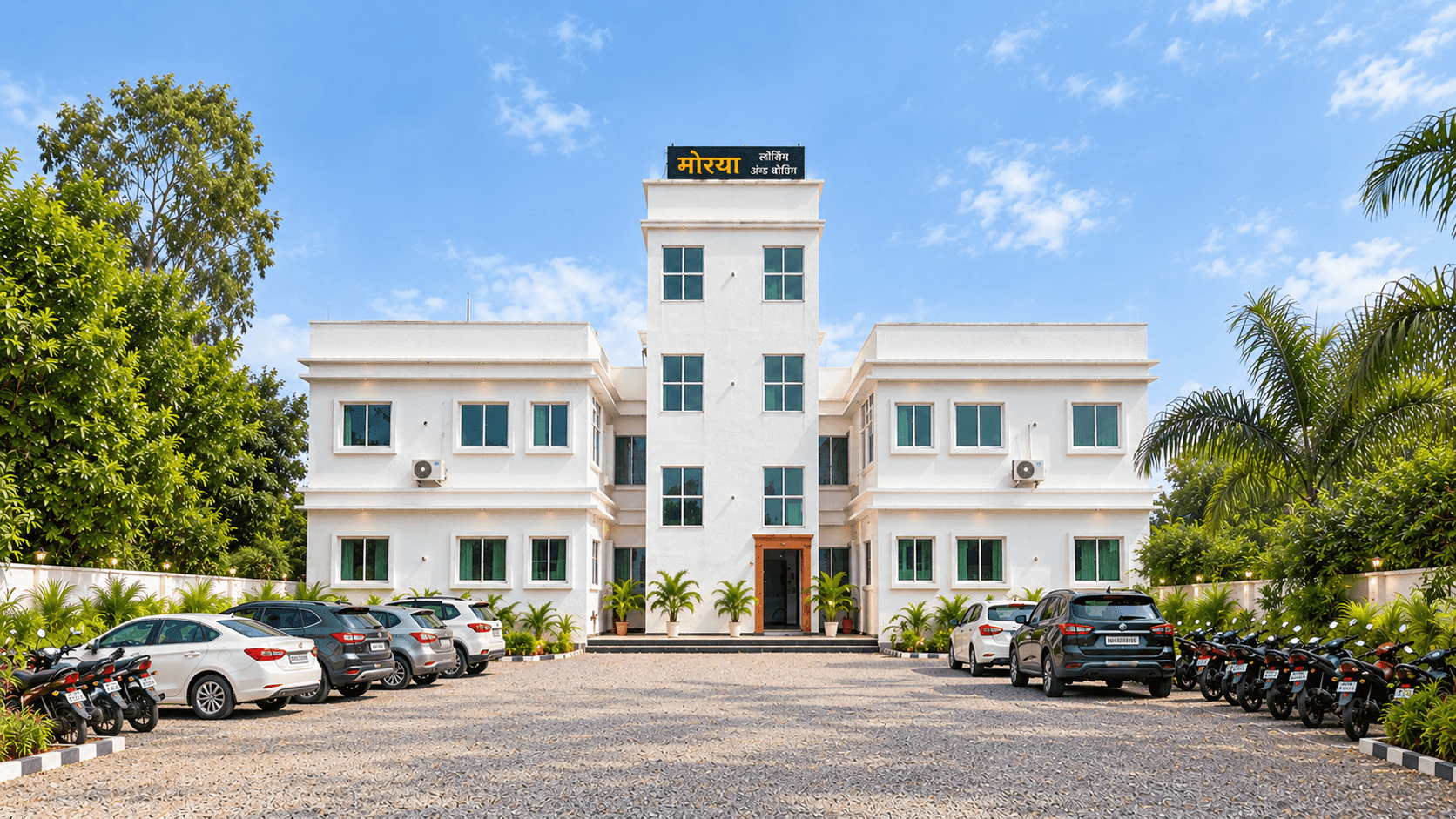Hotel Morya Lodging facade and building in Admapur